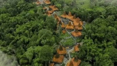 Kampung halaman Praijing Cultural Village