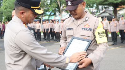 Kapolres Sampang Berikan Reward, Anggotanya Yang Berhasil Tangkap Tahanan Rutan Kabur