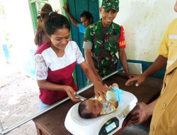 Dukung Kesehatan Balita, Babinsa Kodim 1613, Sumba Barat Dampingi Kegiatan Posyandu