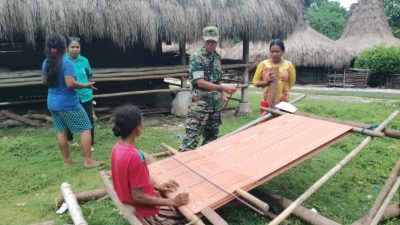 Rangkul Seluruh Elemen Masyarakat, Babinsa Kodim 1613 SB Dekat Dengan Warga