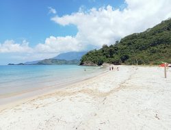 Wah! Indahnya pantai Minang Rua Memukau, Serasa tinggal di surga, kunjungi yuk!