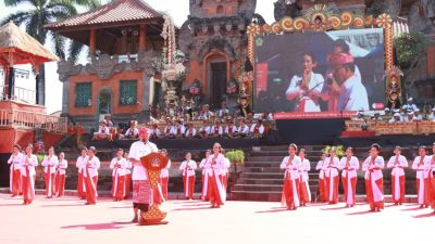 Gubernur Wayan Koster Buka Pawai Budaya HUT ke-252 Kota Gianyar: Ucapkan Begini dalam sambutan