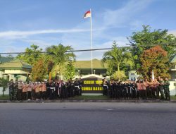 Indahnya Ramadhan, Jelang Buka Puasa Kodim 1613 Sumba Barat Bagi Takjil