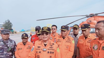 Tim Basarnas Pantau Arus Balik Di Udara, Idul fitri 1444.H Di Pelabuhan Bakauheni Aman Dan kondusif,