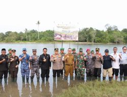 Peduli Lingkungan, Kodim 0421/Ls beserta Komponen Masyarakat menyelenggarakan penanaman Mangrove Nasional secara Serentak