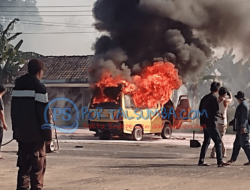 Viral!! Mobil Terbakar Di SPBU Simpang Raya