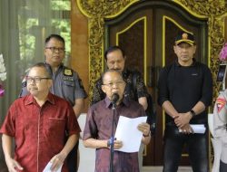 Turis asing makin berulah Gubernur Bali , perketat aturan