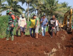 TMMD 117 KODIM 0429 Lampung timur, Terjunkan Alat Berat untuk pecepat pembagunan badan jalan yang terisolir