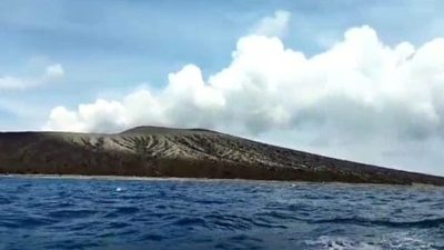 Gunung Anak Krakatau Kembali Erupsi Sebanyak 12 Kali Letusan, Warga Masyarakat Tetap Tenang